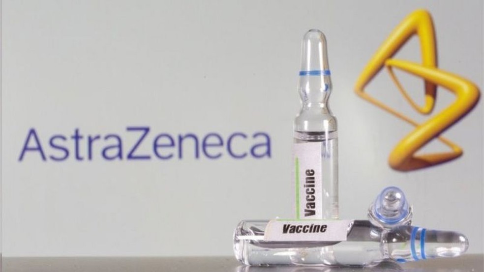 Vacinas contra a Covid-19 produzidas pela farmacêutica AstraZeneca em parceria com a Universidade de Oxford.